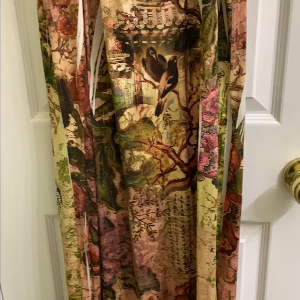 Dress - Picture 7 of 7